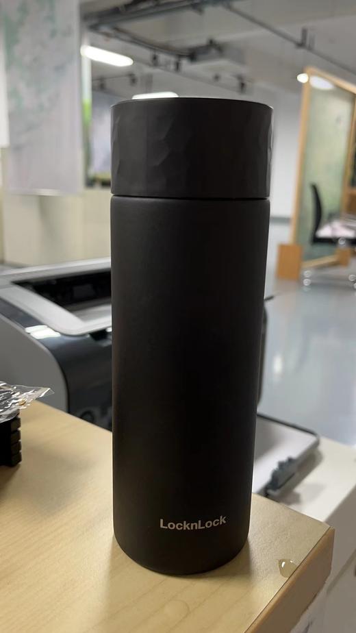 乐扣黑色保温杯 商品图0