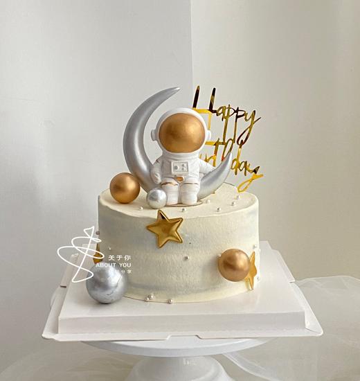 金色宇航员一鲜奶动物奶油蛋糕 商品图0