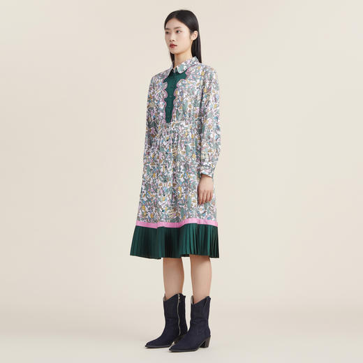 谜底连衣裙2022秋款复古文艺小碎花拼接百褶下摆中长裙223ML1146 商品图1