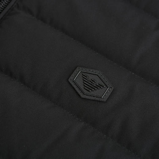 ARMANI 阿玛尼 男士LOGO徽标贴花商务休闲羽绒服 黑色 8N1BQ2 1NLRZ 0999 商品图4