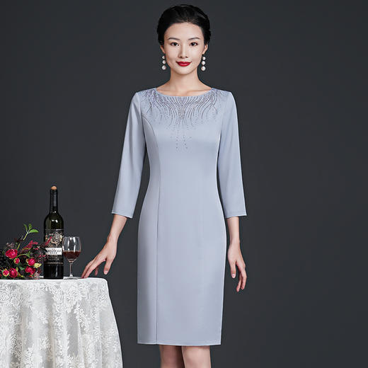 ZY-T0679秋装新款时尚优雅圆领烫钻连衣裙大码减龄日常裙子 商品图2