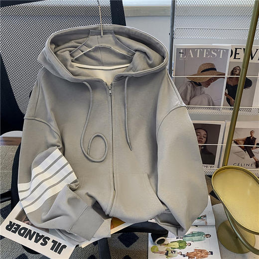 黛唯梵抖音外套女棒球服2022新款秋季设计感小众氛围感炸街连帽卫衣 商品图0