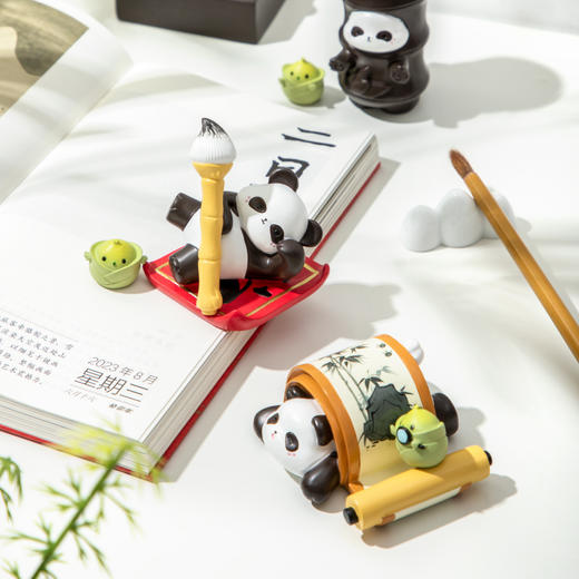 【故宫摆件】故宫文房墨宝小熊猫墨宝桌面摆件 商品图5