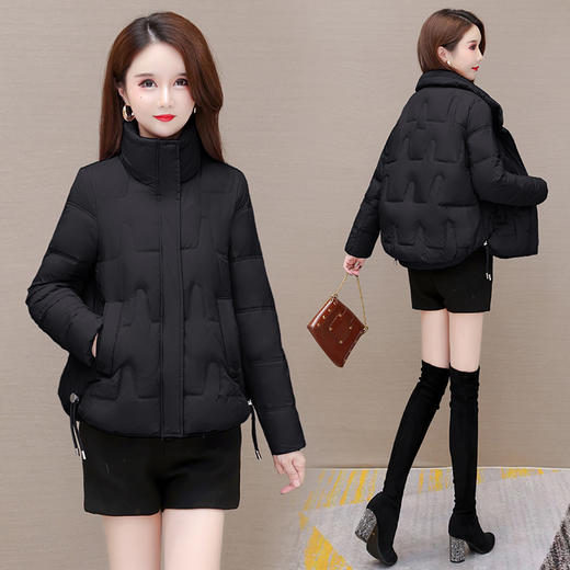 WE LRX-MZ2916 时尚保暖白鸭绒羽绒服女短款2022冬季新款修身加厚气质优雅小外套 商品图2