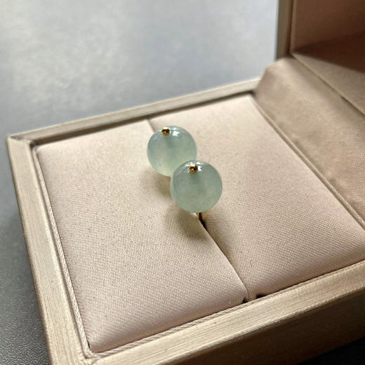 冰种翡翠珠子耳钉18k黄金镶嵌 商品图3