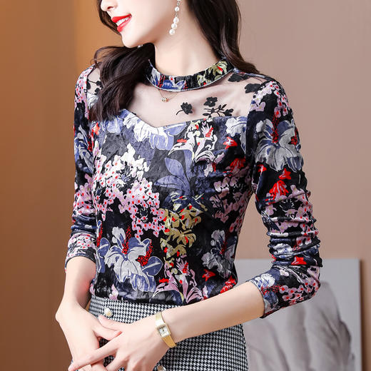 MZ11125 打底衫t恤女秋装2022新款高端别致气质减龄加绒加厚蕾丝保暖上衣 商品图5