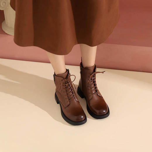 西村名物22年冬新款【帅气】马丁靴秀气圆头短靴绑带拉链装饰马丁靴女43871 商品图1