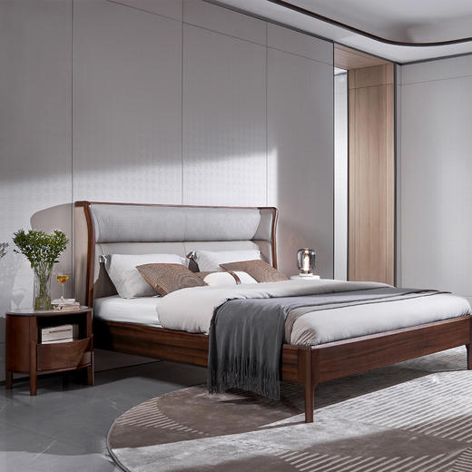 【轻法风格-CY102床】轻法风/卧室/北美黑胡桃木/实木+真皮床 商品图0