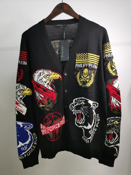 特价 XXL码（体重170-190斤）男士时尚V领精致刺绣开衫 商品图2