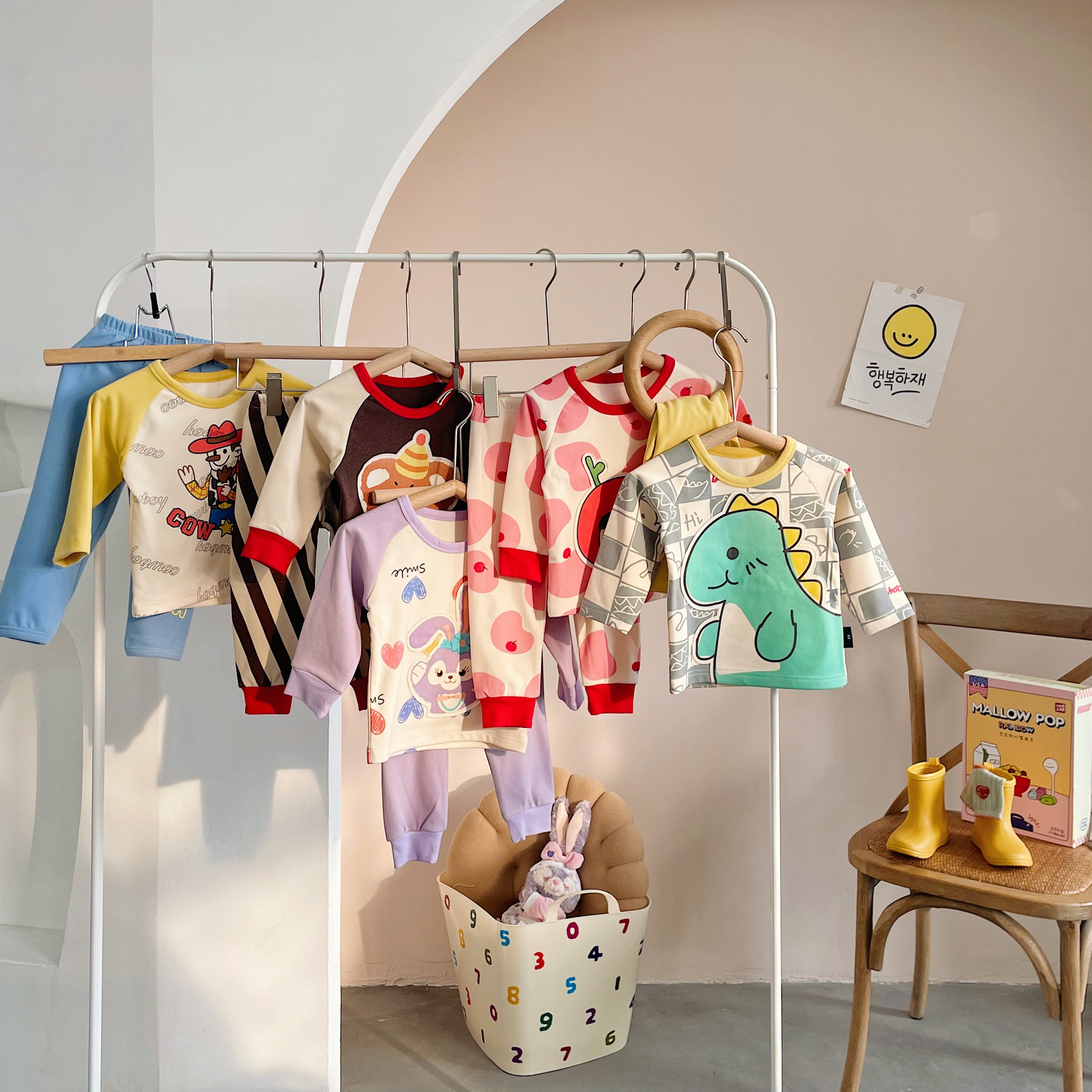 04EC9128-1391-4EC9-8EEB-C6C823