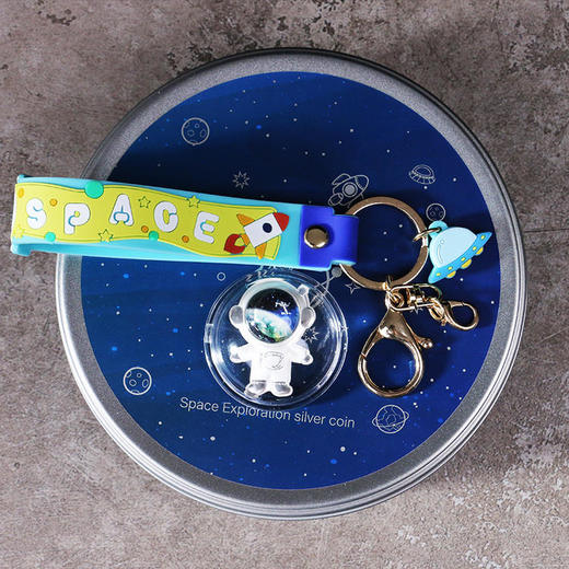 太空人航天员纪念银币
含纯银10克 商品图4
