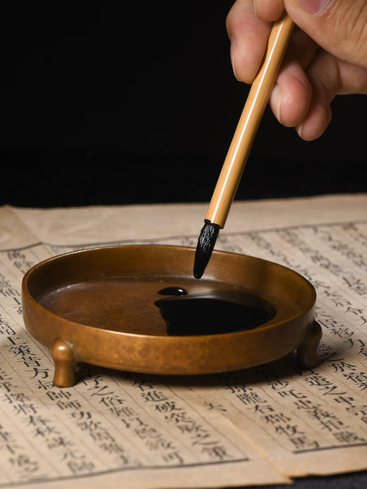 西泠文房 三足铜笔掭笔舔毛笔笔搁镇纸墨碟仿古实心铜器桌面做旧多功能镇尺摆件文房四宝收藏送礼 商品图3