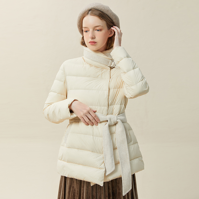 famecoco范可儿羽绒服女短款立领轻薄款冬季收腰腰带外套F228AM007