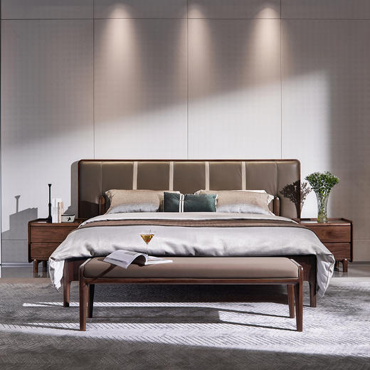 【现代风-CY101床】现代风/卧室/北美黑胡桃木/实木+真皮床 商品图1