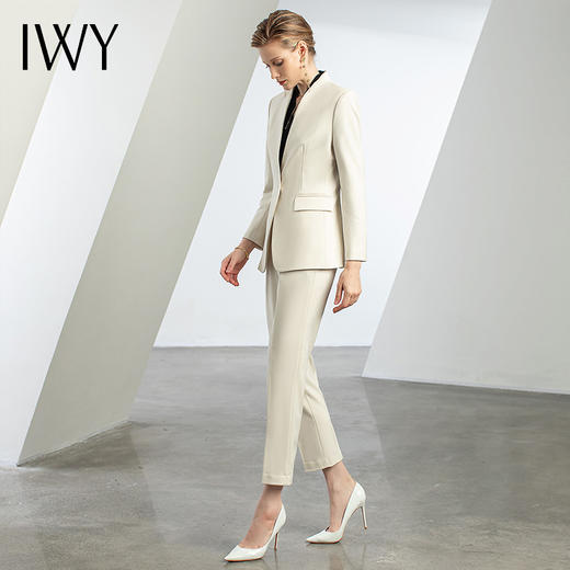 IWY/秋冬新款杏色西装套装女高端总经理职业套装女酒店前台接待工作装C11380+P11380 商品图5