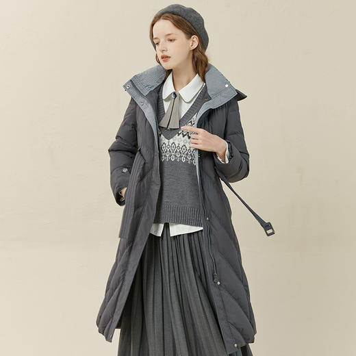 Famecoco范可儿品牌收腰羽绒服女冬季小众设计感连帽长款棉服F228AH010 商品图2