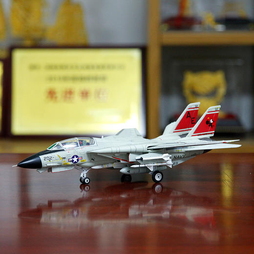 特尔博1:72F14熊猫人合金飞机模型 V-31熊猫人中队收藏战斗机摆件 商品图5