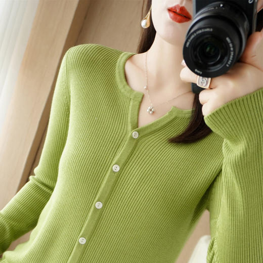 QHJY-JYCT2282小V圆领开衫秋季新款韩版打底衫抽条修身内搭外穿针织衫毛衣外套 商品图6