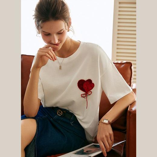 欧芮儿白色T恤女2021秋冬新款爱心团设计感小众圆领短袖洋气上衣 商品图1