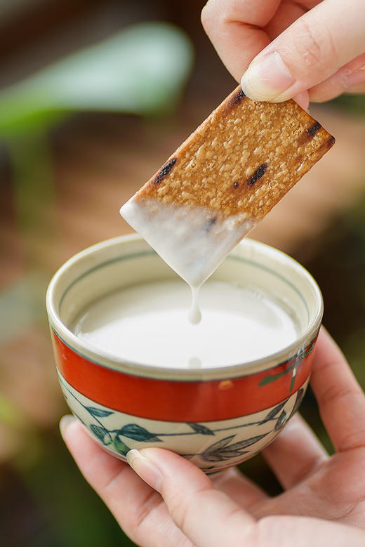 咖啡黑巧饼干 新年大礼包 年货小零食 商品图7