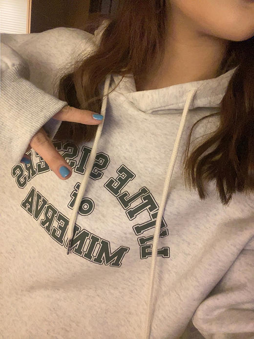 老米优品  / 加绒加厚！复古咖啡色！秋冬氛围感满满！《简约百搭字母连帽加绒卫衣》不管是日常通勤还是出门玩，穿这件卫衣都ok！老米墙裂推荐要入的卫衣！WY221012E 商品图10