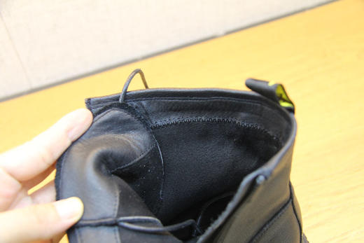 豪行秋款20368552百搭马丁靴女圆头真皮系带英伦黑色复古平底短靴 商品图5