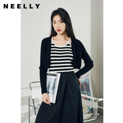 NEELLY纳俪商场同款黑白条纹针织拼接连衣裙女中长款两件套A字裙N22094Y06665 商品图0