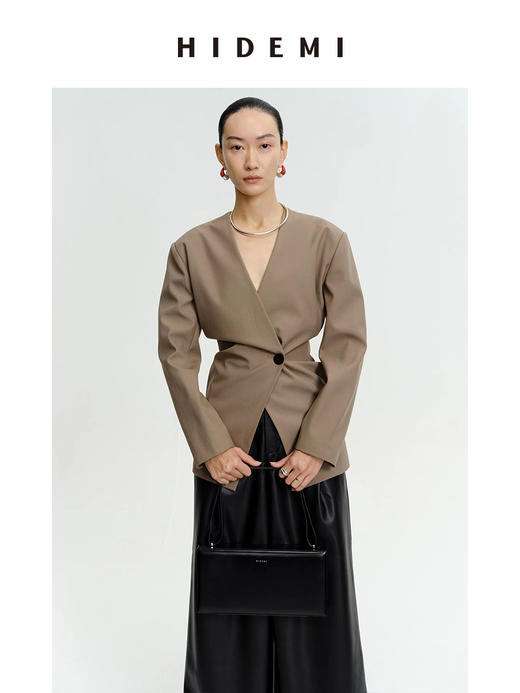 HIDEMI 卡其色V领设计感一粒扣收腰式西装外套 商品图1