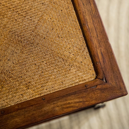 清 红木如意卷草纹方凳成堂（一堂四只） 商品图3