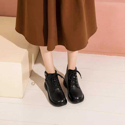 西村名物2022年秋冬新款女英伦风短靴单靴ins潮44121 商品图3