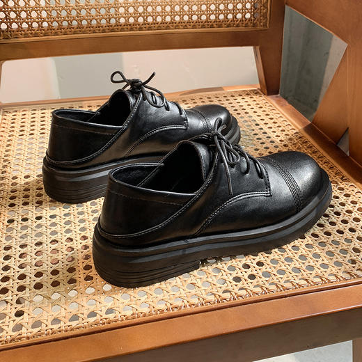 黛唯梵英伦前系带黑色小皮鞋日常圆头低帮女鞋学院风纯色平跟布洛克鞋 商品图2