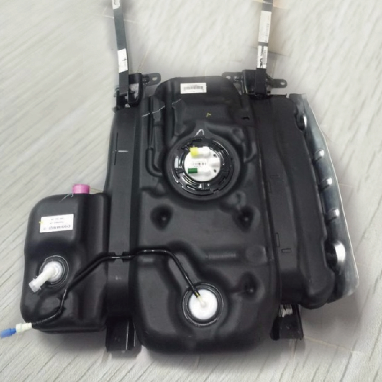 【2023款阿曼达】大容量副油箱改装