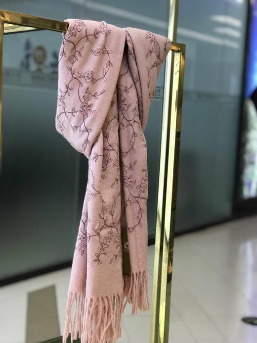 优品堂【梅花披肩】拉绒+刺绣披肩围巾两用 商品图7