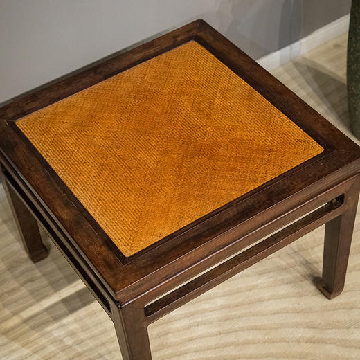 清中期 红木束腰直枨马蹄腿大禅凳 商品图2