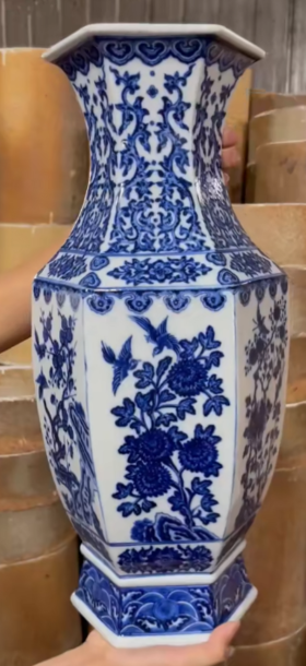 鸟语花香六方双耳瓶