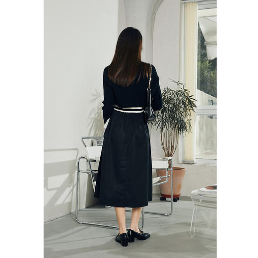 NEELLY纳俪商场同款黑白条纹针织拼接连衣裙女中长款两件套A字裙N22094Y06665 商品图4