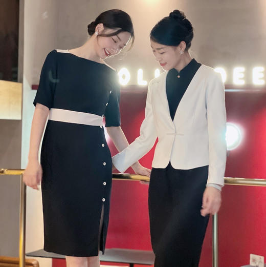 “利落博弈”-世界华裔小姐冠军—新璐同款连衣裙 优雅 女人味J9183463A 颈袖添香 商品图3