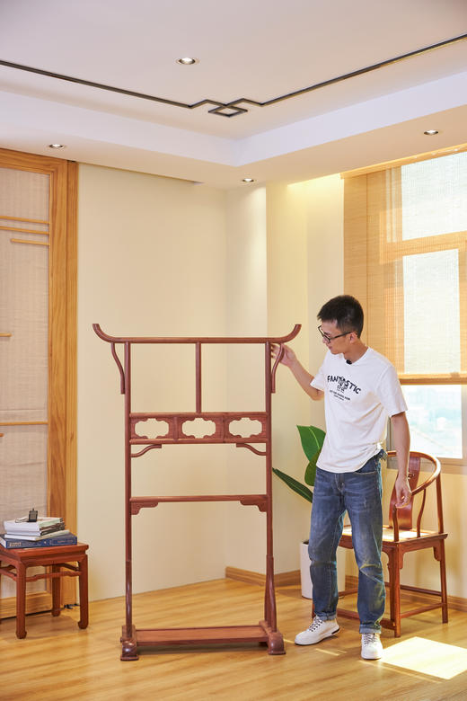 红桥红  家具严选  缅甸花梨(大果紫檀）  【106明式简约 空灵衣帽架】 商品图8