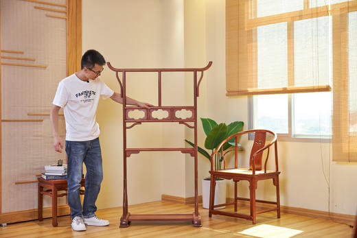 红桥红  家具严选  缅甸花梨(大果紫檀）  【106明式简约 空灵衣帽架】 商品图6