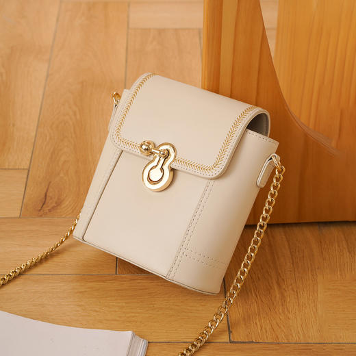 【立减30元】Safiya/索菲娅牛皮包包2022新款链条包单肩包女式斜挎包女包 SF953007Y 商品图10