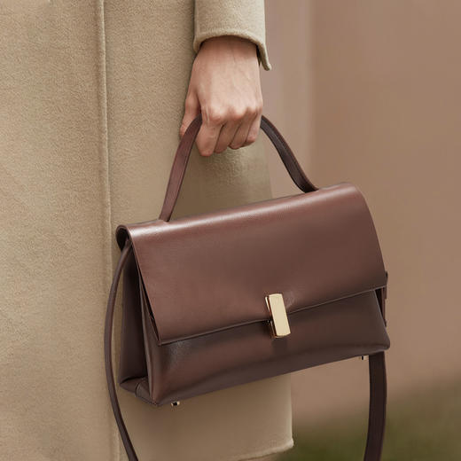 【立减30元】Safiya/索菲娅牛皮包包2022新款单肩包女式斜挎包手提女包 SF9136020Y 商品图0