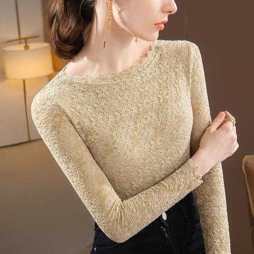 DYSL-L2D3091新款时尚洋气紧身花边一字肩长袖蕾丝打底衫 商品图0