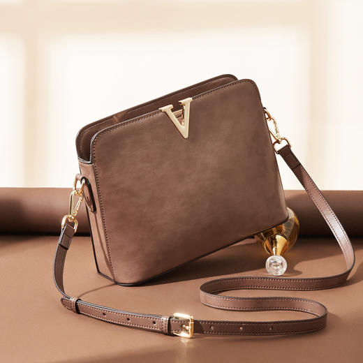 【包包专区】Safiya/索菲娅包包2022新款百搭腋下链条包单肩女斜挎包手机女包 SF9140013Y 商品图6