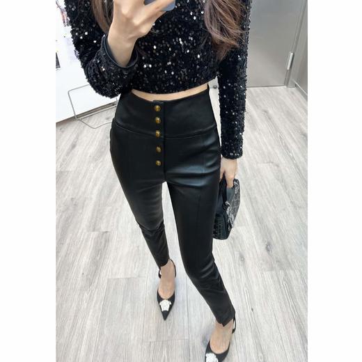 BeQueenStory 【长腿贵妇】高腰金属扣小腿不规则皮裤休闲裤 商品图0