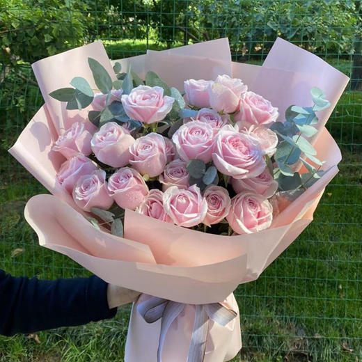 28支粉雪山花束 商品图0