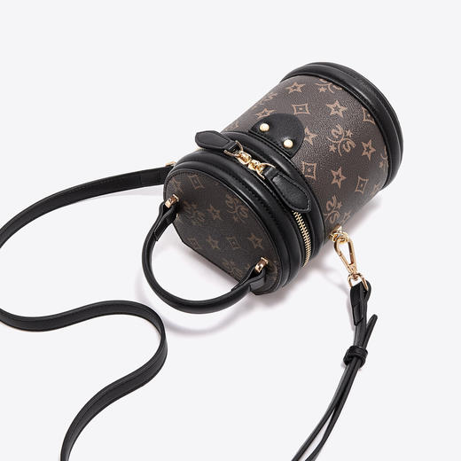 【包包专区】Safiya/索菲娅包包2022新款手提水桶包百搭单肩包女式斜挎包女包 SF9111009Y 商品图8