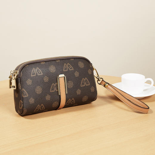 【立减30元】Safiya/索菲娅2022新款印花手机包百搭单肩包女式斜挎包女包 SF9158024Y 商品图4