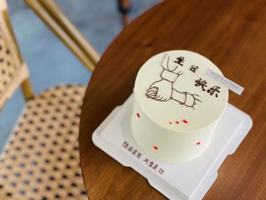 巧克力极简风手绘奶油蛋糕 商品图0