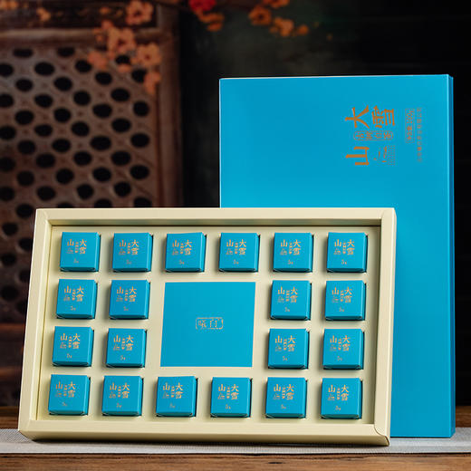 曦白云南白茶【大雪山古树龙珠】100克/盒（20颗）2022年 商品图1