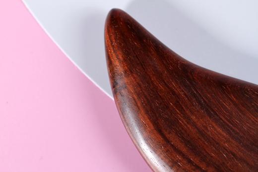 LP0111-2°飞鸟型大红酸枝素刮痧板 商品图7